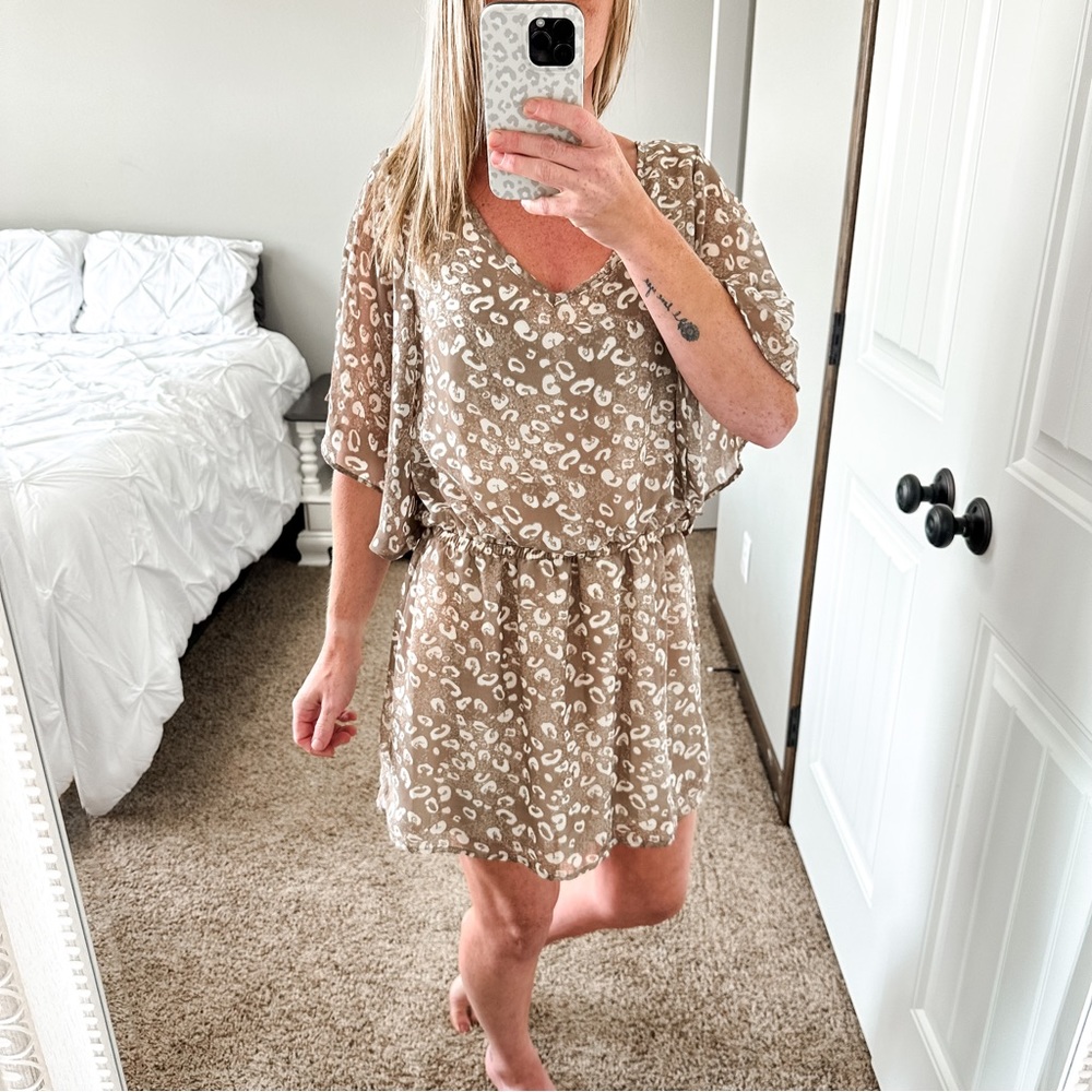 Zen Spell Animal Print Dress Beige/Tan Flowy Sleeves Large